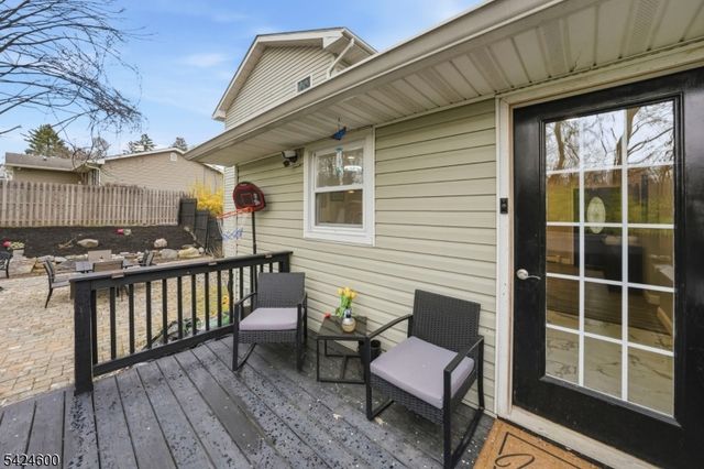 7 Jackson Ave, Vernon Twp., NJ 07462