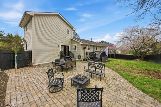 7 Jackson Ave, Vernon Twp., NJ 07462
