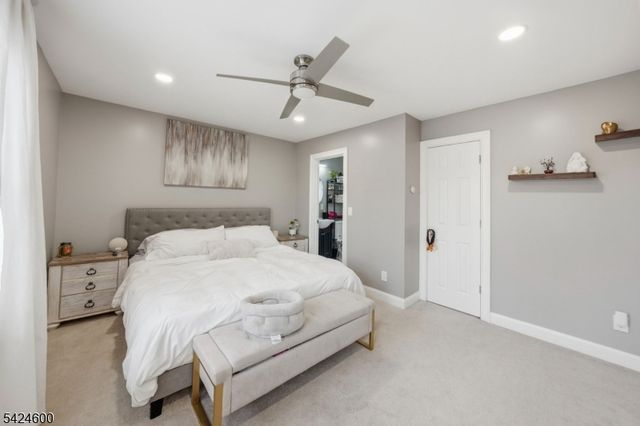 7 Jackson Ave, Vernon Twp., NJ 07462