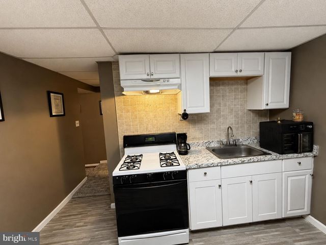 50 W MONROE ST, Mount Holly, NJ 08060