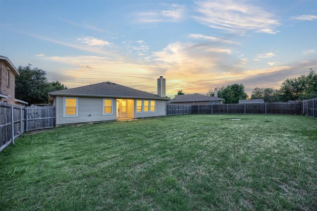 112 Tripp Trail, Denton, TX 76207