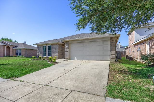 112 Tripp Trail, Denton, TX 76207