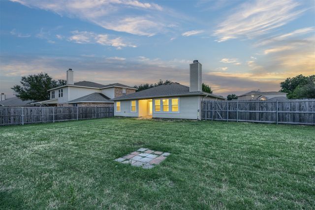 112 Tripp Trail, Denton, TX 76207