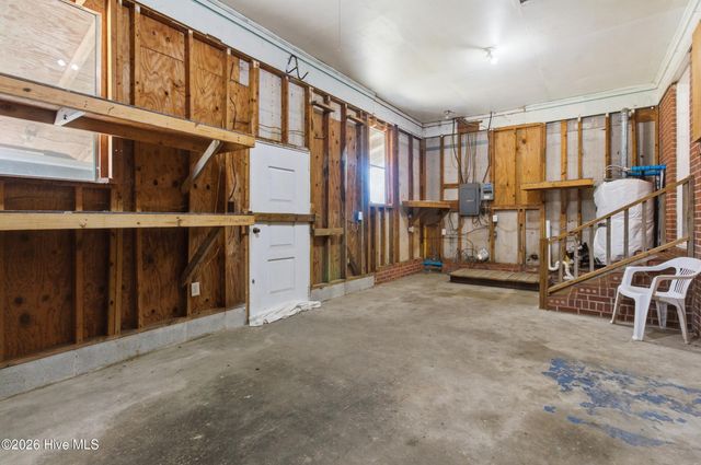 204 Glenburnie Drive, New Bern, NC 28560