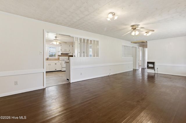 204 Glenburnie Drive, New Bern, NC 28560