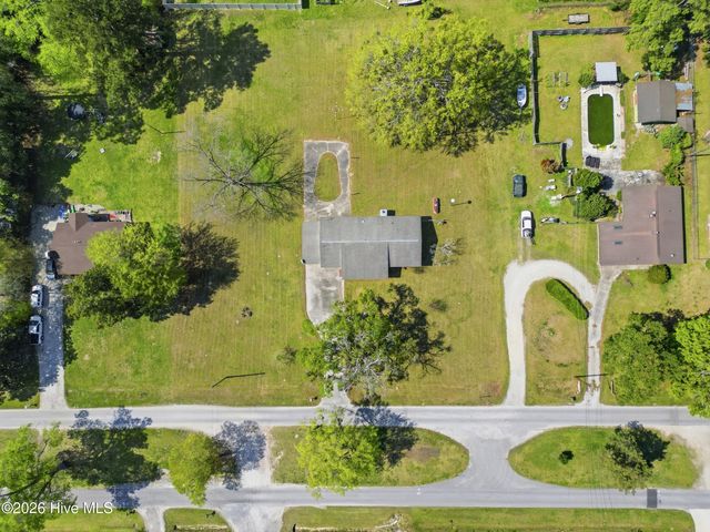 204 Glenburnie Drive, New Bern, NC 28560