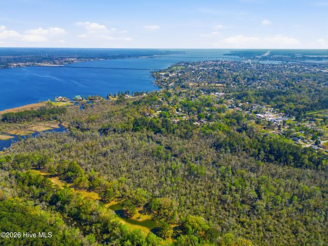 204 Glenburnie Drive, New Bern, NC 28560