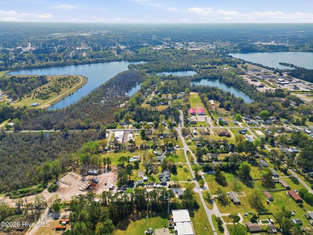 204 Glenburnie Drive, New Bern, NC 28560