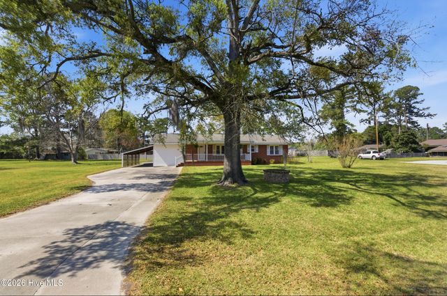 204 Glenburnie Drive, New Bern, NC 28560