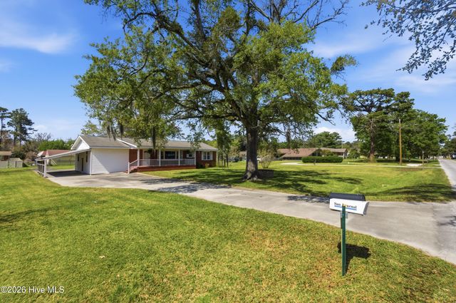 204 Glenburnie Drive, New Bern, NC 28560