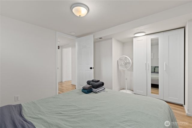 4812 Aurora Avenue N, Seattle, WA 98103