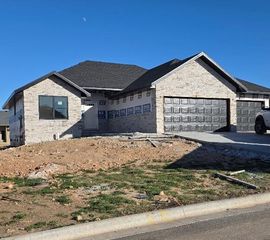 657 W Castor Loop, Nixa, MO 65714