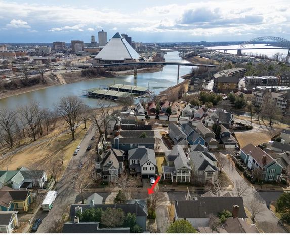 789 HARBOR ISLE CIR E, Memphis, TN 38103