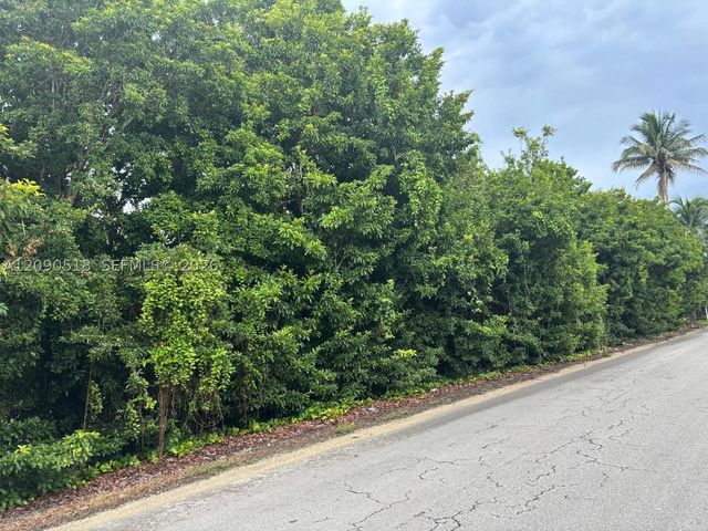 24350 SW 182 AVE, Homestead, FL 33031