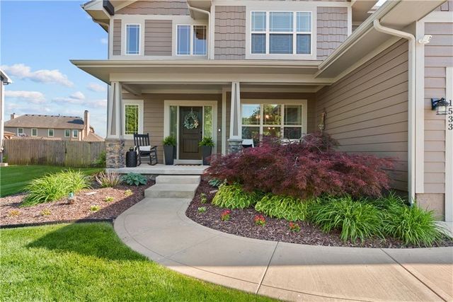 1533 SW 41st Street, Lee's Summit, MO 64082