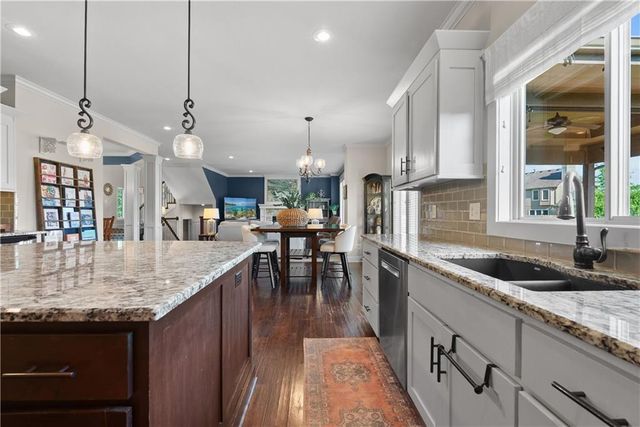 1533 SW 41st Street, Lee's Summit, MO 64082