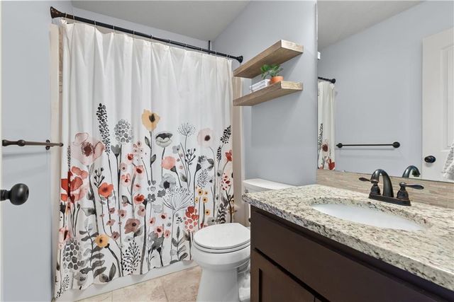 1533 SW 41st Street, Lee's Summit, MO 64082