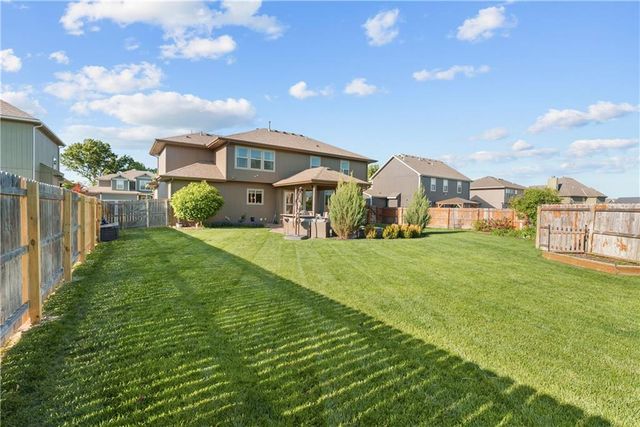 1533 SW 41st Street, Lee's Summit, MO 64082