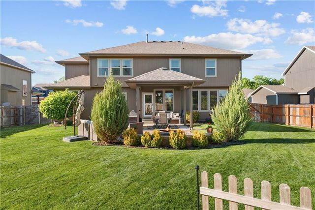 1533 SW 41st Street, Lee's Summit, MO 64082