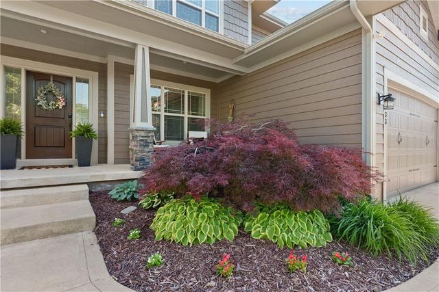 1533 SW 41st Street, Lee's Summit, MO 64082