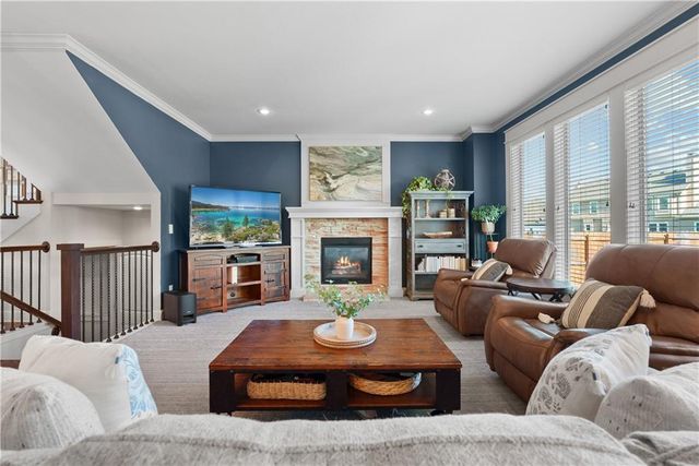 1533 SW 41st Street, Lee's Summit, MO 64082