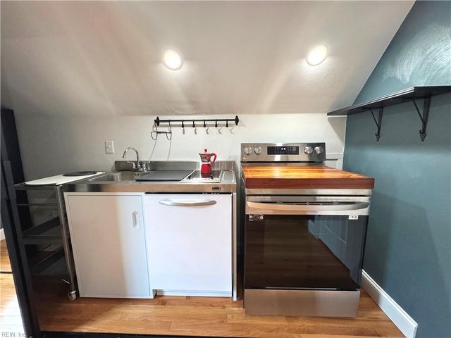 9543 26th Bay ST B, Norfolk, VA 23518