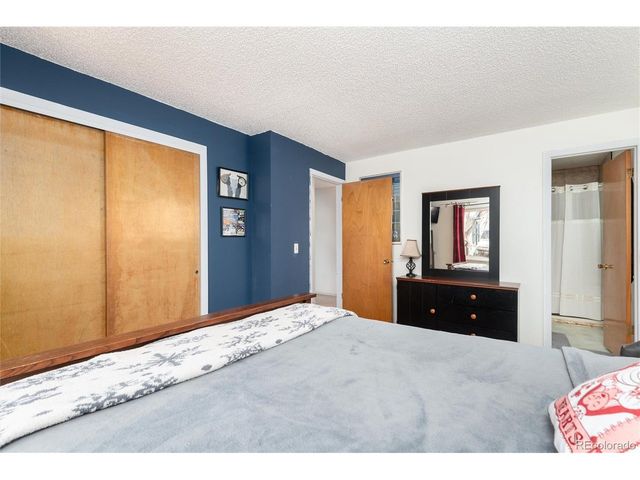 2945 S Teller St, Denver, CO 80227