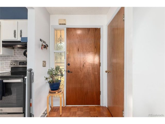 2945 S Teller St, Denver, CO 80227