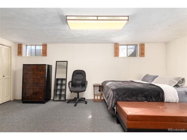 2945 S Teller St, Denver, CO 80227