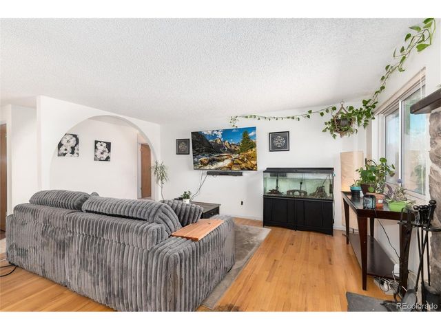 2945 S Teller St, Denver, CO 80227