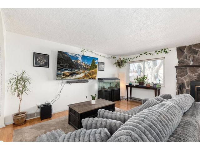 2945 S Teller St, Denver, CO 80227