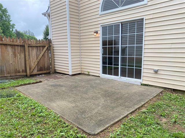 2668 Laurel Lane NW, Kennesaw, GA 30152