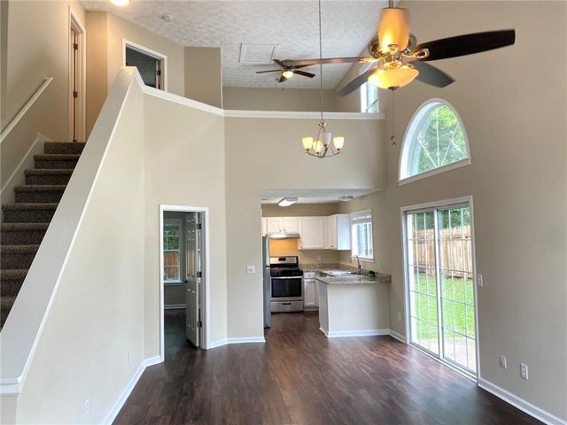 2668 Laurel Lane NW, Kennesaw, GA 30152