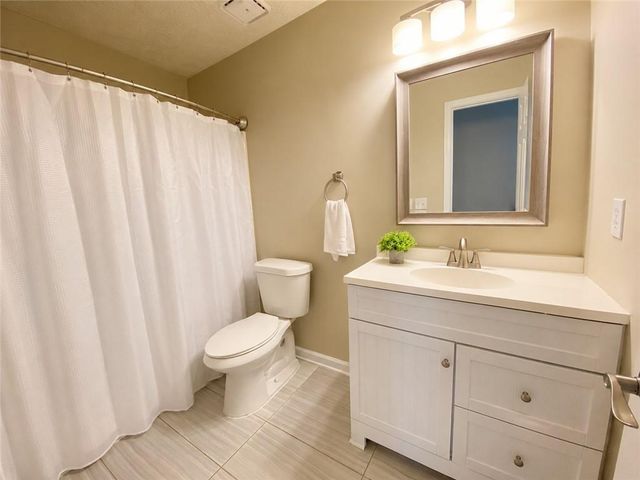 2668 Laurel Lane NW, Kennesaw, GA 30152
