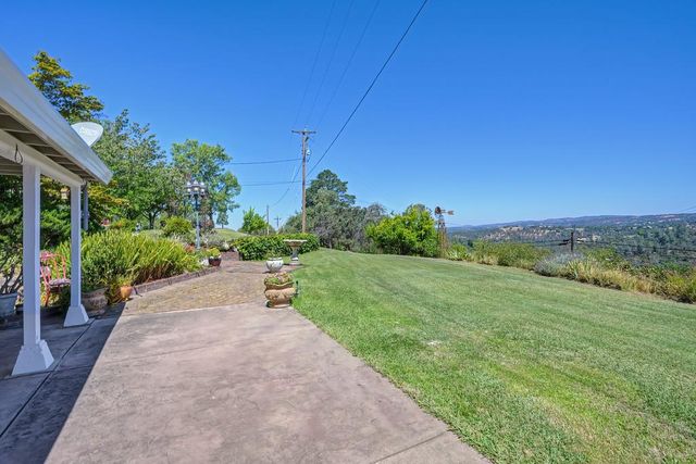 7630 Ridge Rd, Newcastle, CA 95658