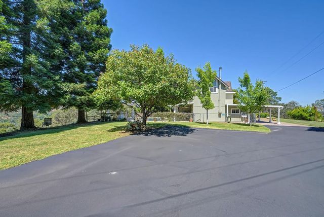 7630 Ridge Rd, Newcastle, CA 95658