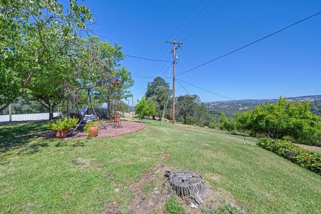7630 Ridge Rd, Newcastle, CA 95658