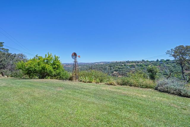 7630 Ridge Rd, Newcastle, CA 95658