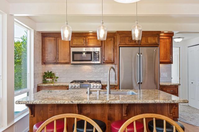 7630 Ridge Rd, Newcastle, CA 95658