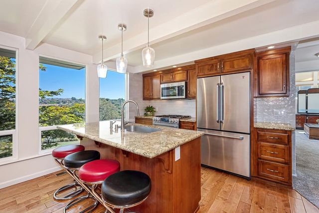 7630 Ridge Rd, Newcastle, CA 95658