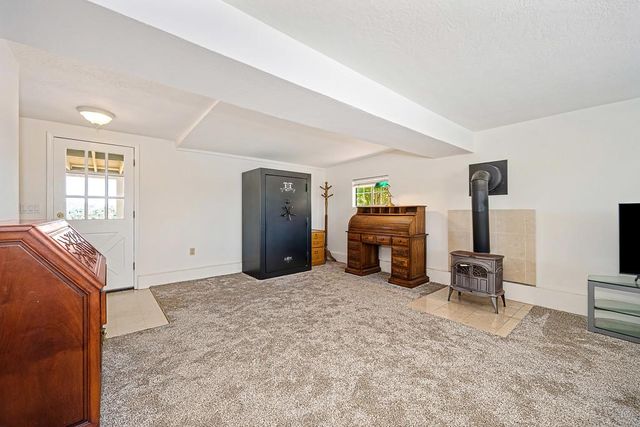 7630 Ridge Rd, Newcastle, CA 95658