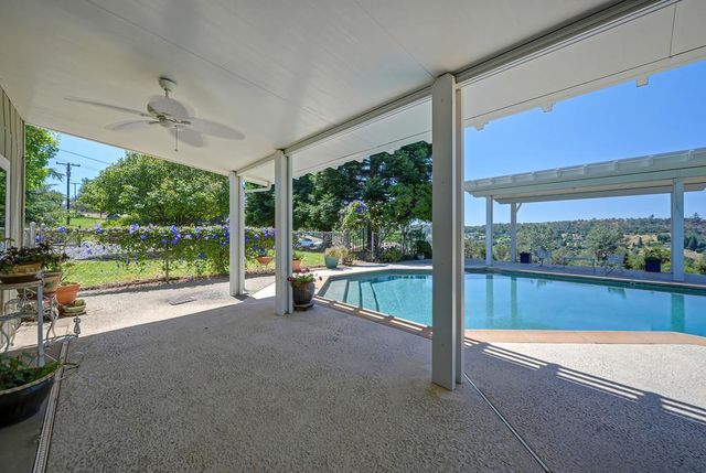 7630 Ridge Rd, Newcastle, CA 95658