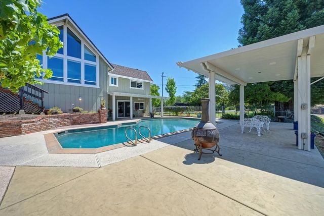 7630 Ridge Rd, Newcastle, CA 95658