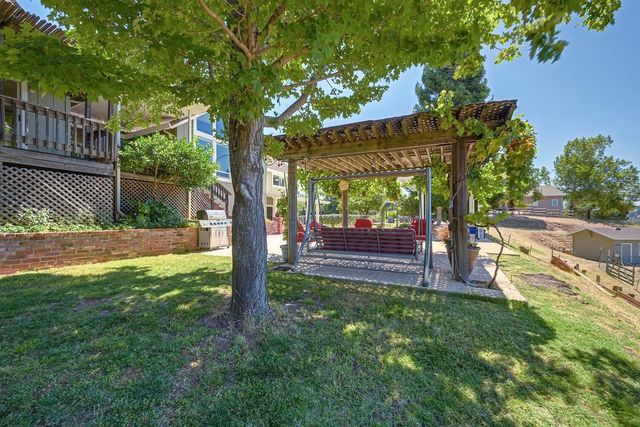 7630 Ridge Rd, Newcastle, CA 95658