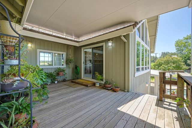 7630 Ridge Rd, Newcastle, CA 95658