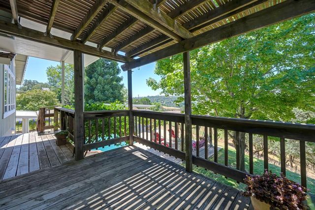 7630 Ridge Rd, Newcastle, CA 95658