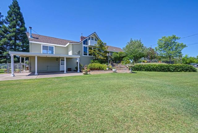 7630 Ridge Rd, Newcastle, CA 95658