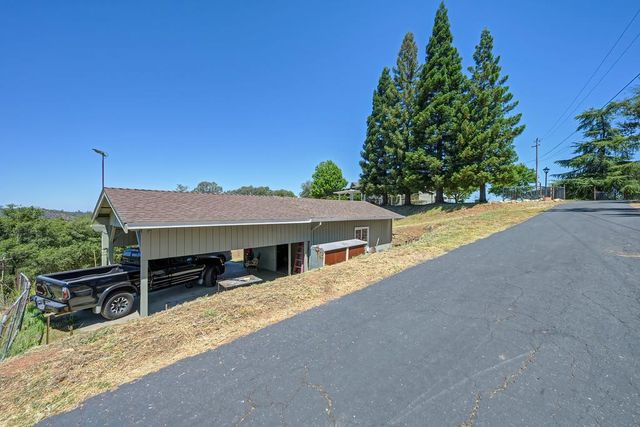 7630 Ridge Rd, Newcastle, CA 95658