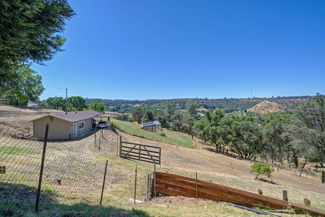 7630 Ridge Rd, Newcastle, CA 95658