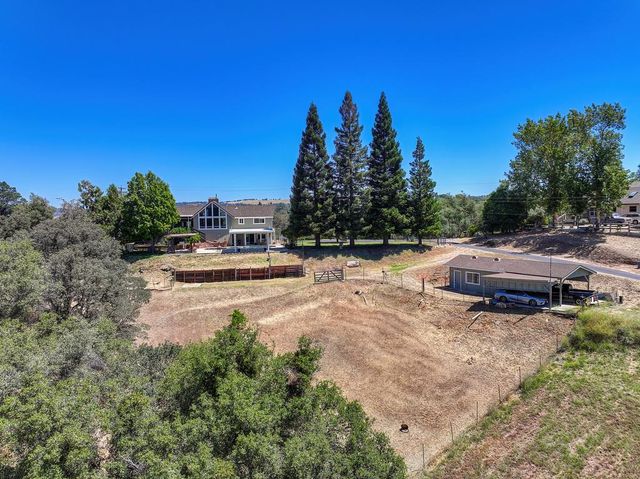7630 Ridge Rd, Newcastle, CA 95658